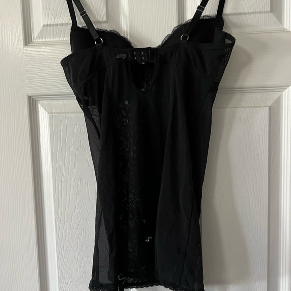 Victoria’s Secret Bustier with floral lace detail sz 36D - Picture 5 of 5